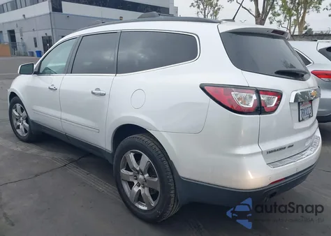 2017 Chevrolet Traverse Premier z USA, uszkodzony, nr VIN 1GNKVJKDXHJ182478
